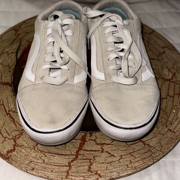 VANS Unisex Women’s 6 Ivory White Suede Leather Skateboard Sneakers - Picture 2 of 8